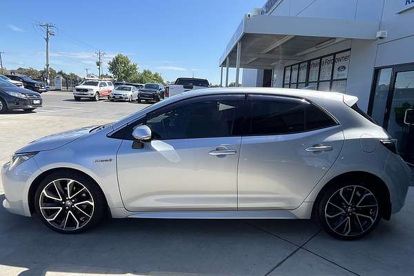 2019 Toyota Corolla ZR Hybrid ZWE211R