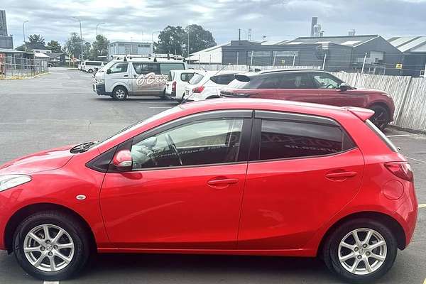 2013 Mazda Demio