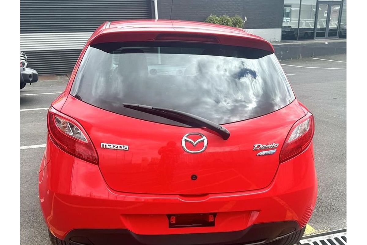2013 Mazda Demio