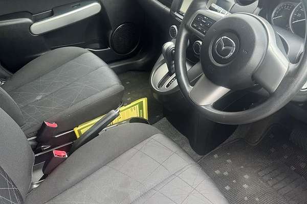 2013 Mazda Demio