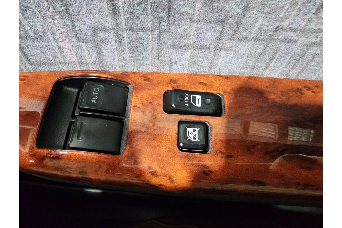 2006 Toyota Hiace  TRH221K