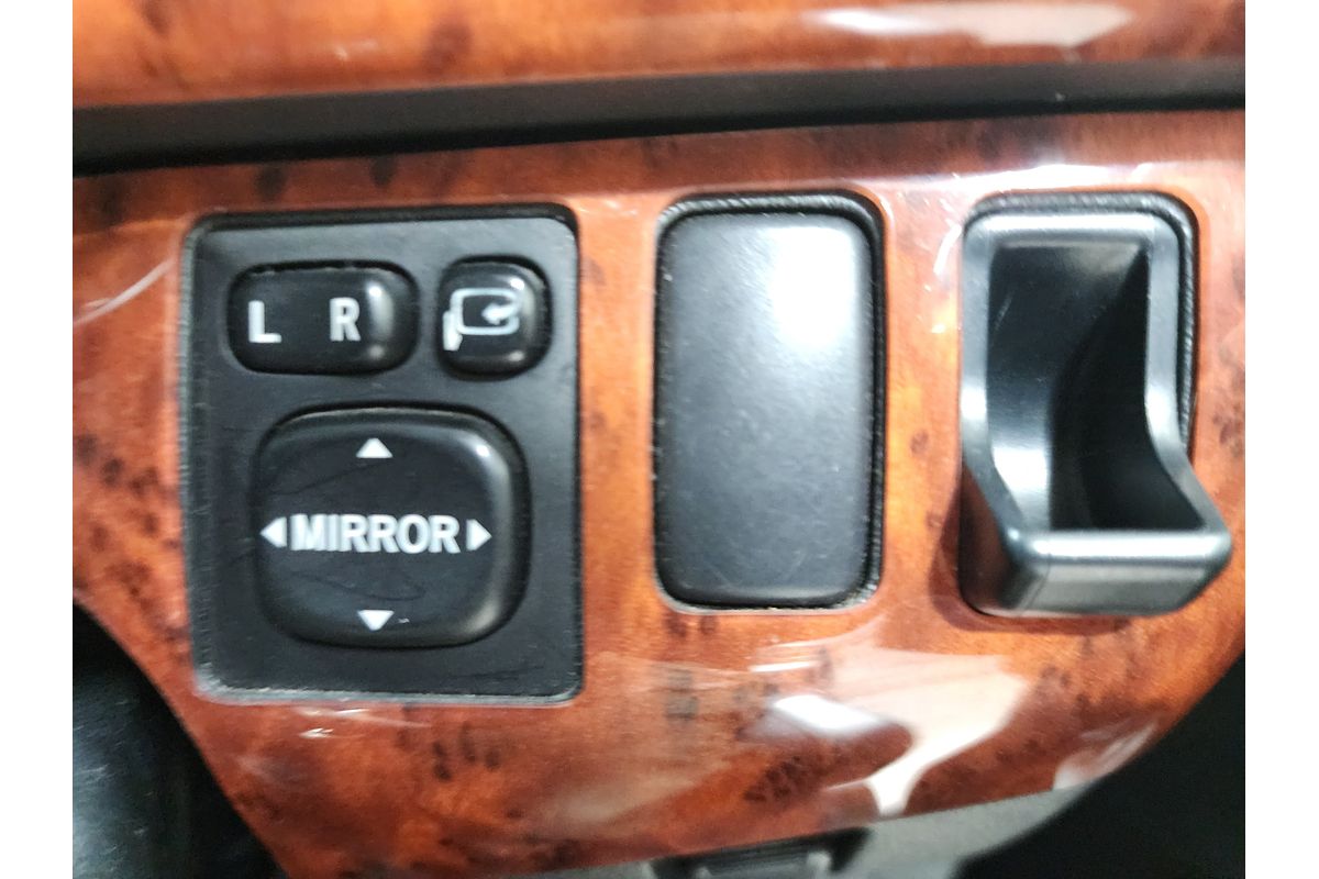 2006 Toyota Hiace  TRH221K