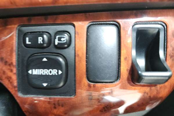2006 Toyota Hiace  TRH221K