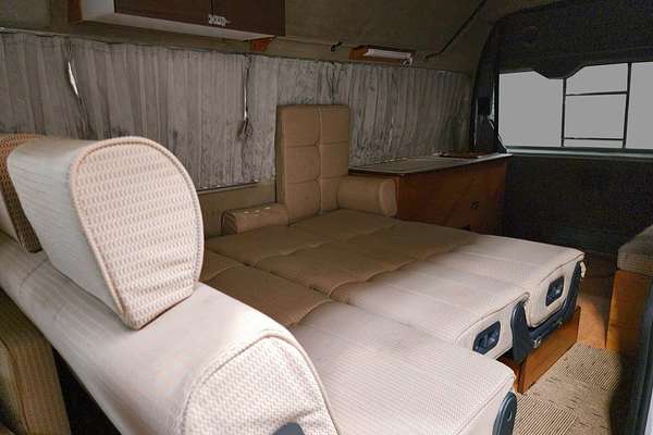 2006 Toyota Hiace  TRH221K