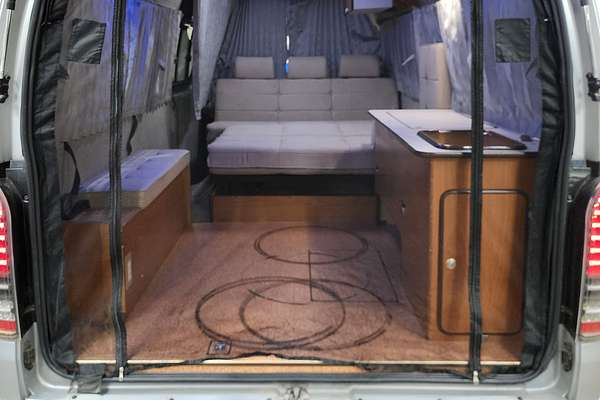 2006 Toyota Hiace  TRH221K