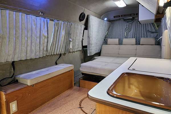 2006 Toyota Hiace  TRH221K