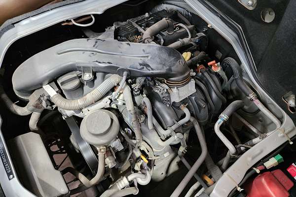 2006 Toyota Hiace  TRH221K