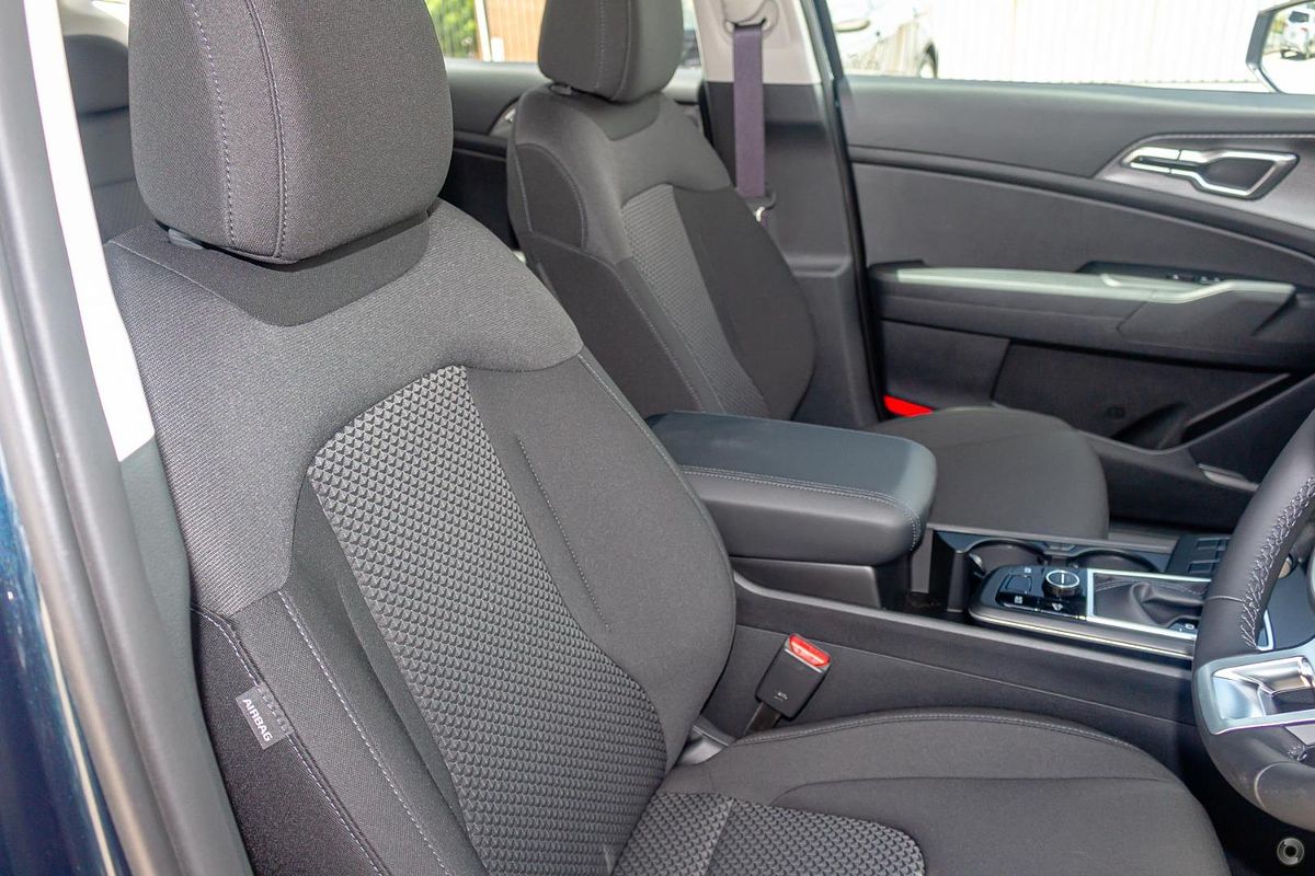 2025 Kia Sportage S NQ5