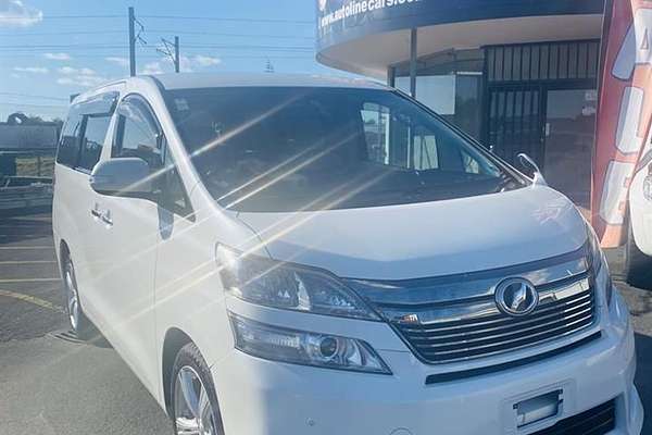 2013 Toyota Vellfire