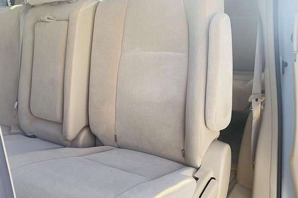 2013 Toyota Vellfire