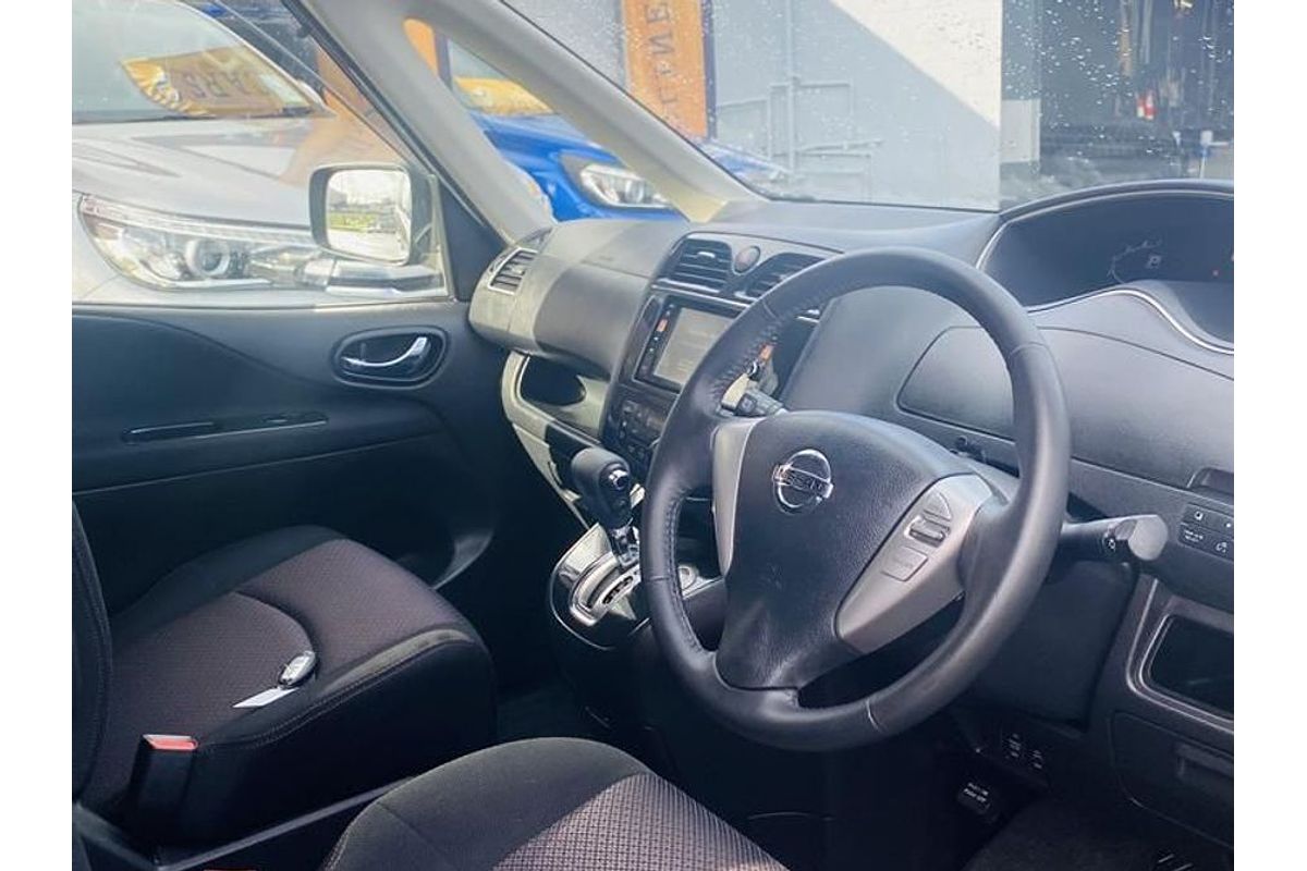 2013 Nissan Serena