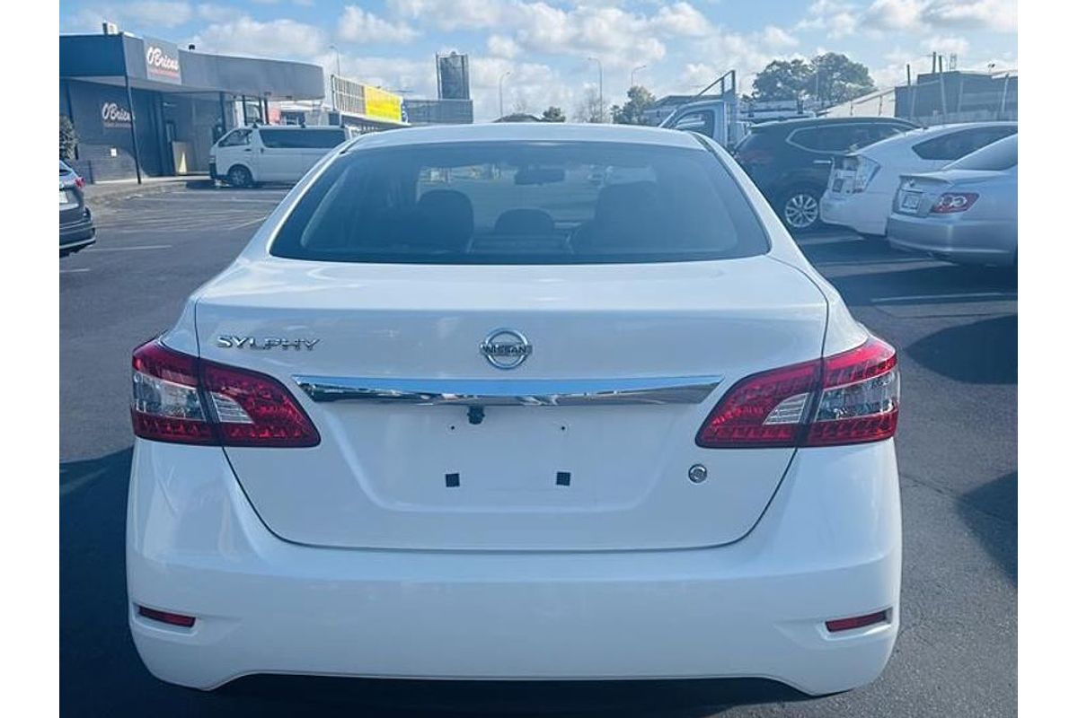 2012 Nissan BLUEBIRD SYLPHY
