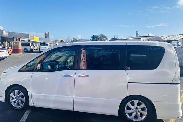 2012 Nissan Serena