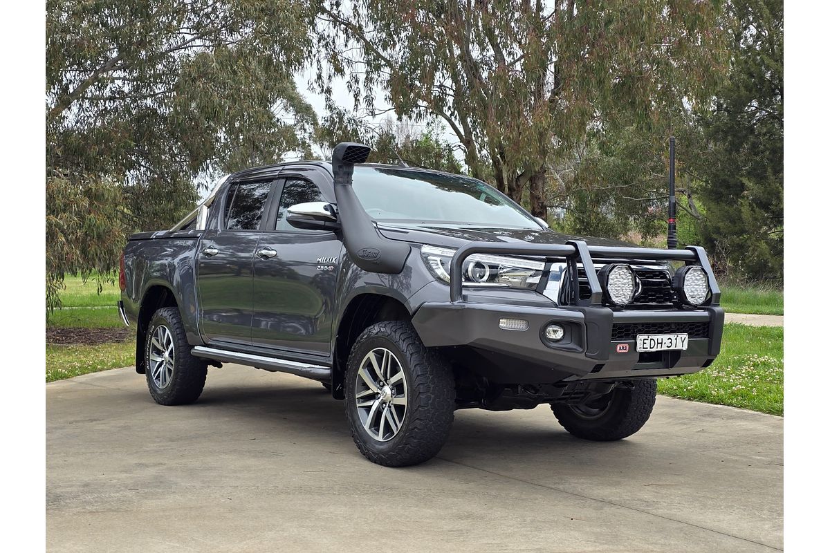 2019 Toyota HiLux SR5 (No Series)