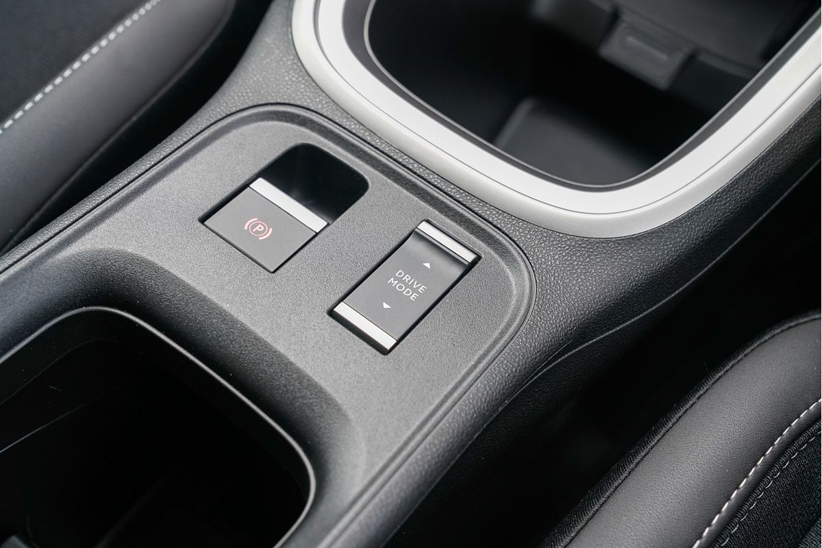 2024 Jeep Avenger Limited JJ