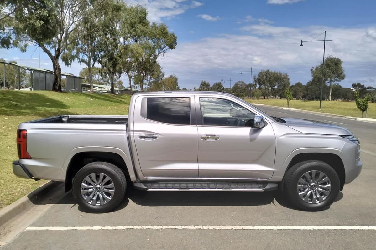 2024 Mitsubishi Triton GLS MV 4X4