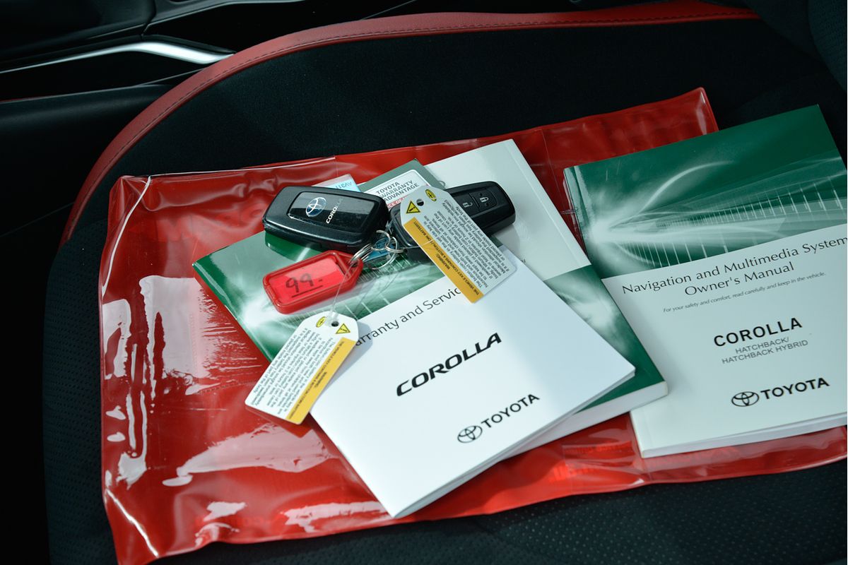 2020 Toyota Corolla ZR Hybrid ZWE211R