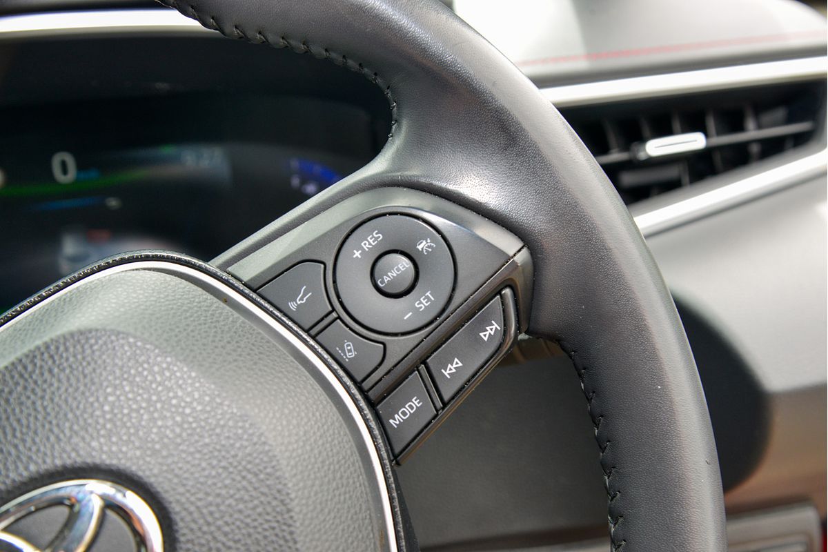 2020 Toyota Corolla ZR Hybrid ZWE211R