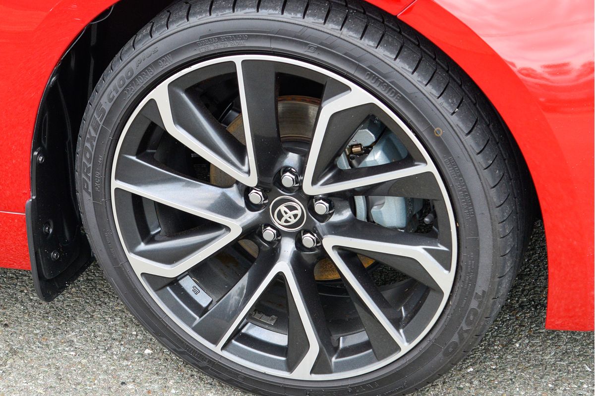 2020 Toyota Corolla ZR Hybrid ZWE211R