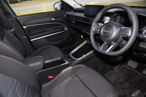 2024 Jeep Avenger Limited JJ