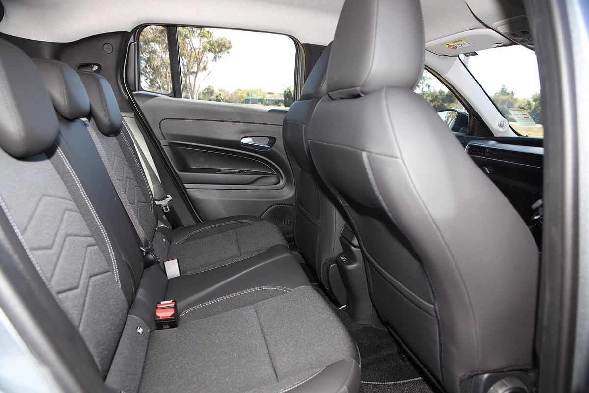 2024 Jeep Avenger Limited JJ