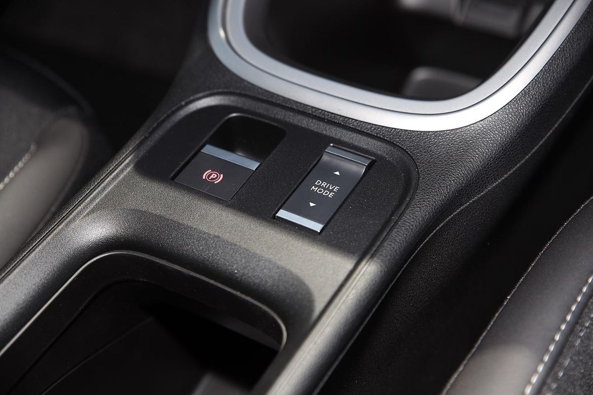 2024 Jeep Avenger Limited JJ