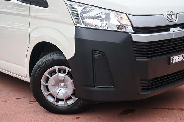 2024 Toyota Hiace Commuter GDH322R