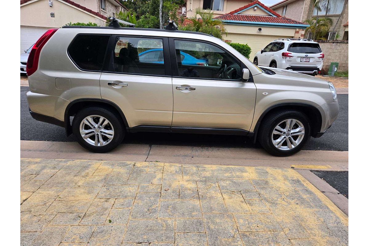 2011 Nissan X-TRAIL ST T31