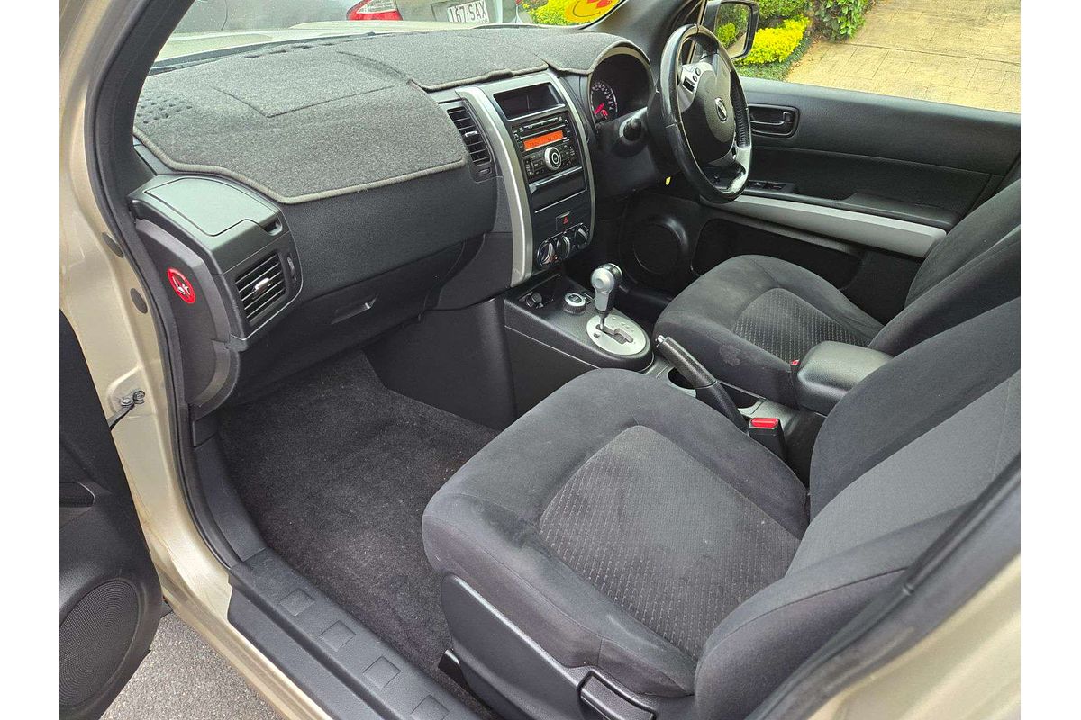 2011 Nissan X-TRAIL ST T31