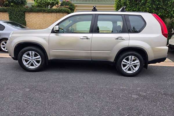 2011 Nissan X-TRAIL ST T31