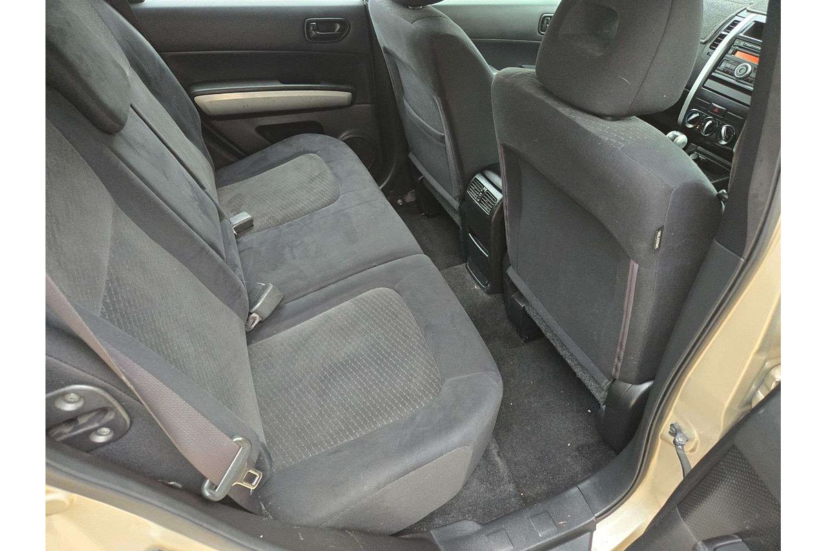 2011 Nissan X-TRAIL ST T31