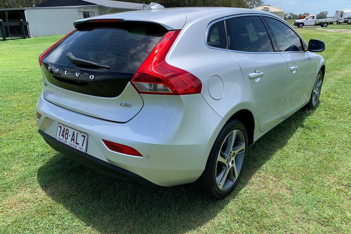 2015 Volvo V40 D2 Kinetic (No Series)