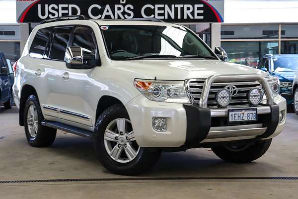 2013 Toyota Landcruiser Sahara VDJ200R