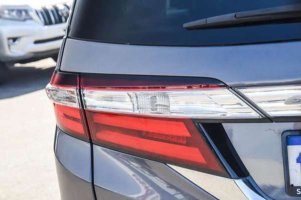 2017 Honda Odyssey VTi-L 5th Gen