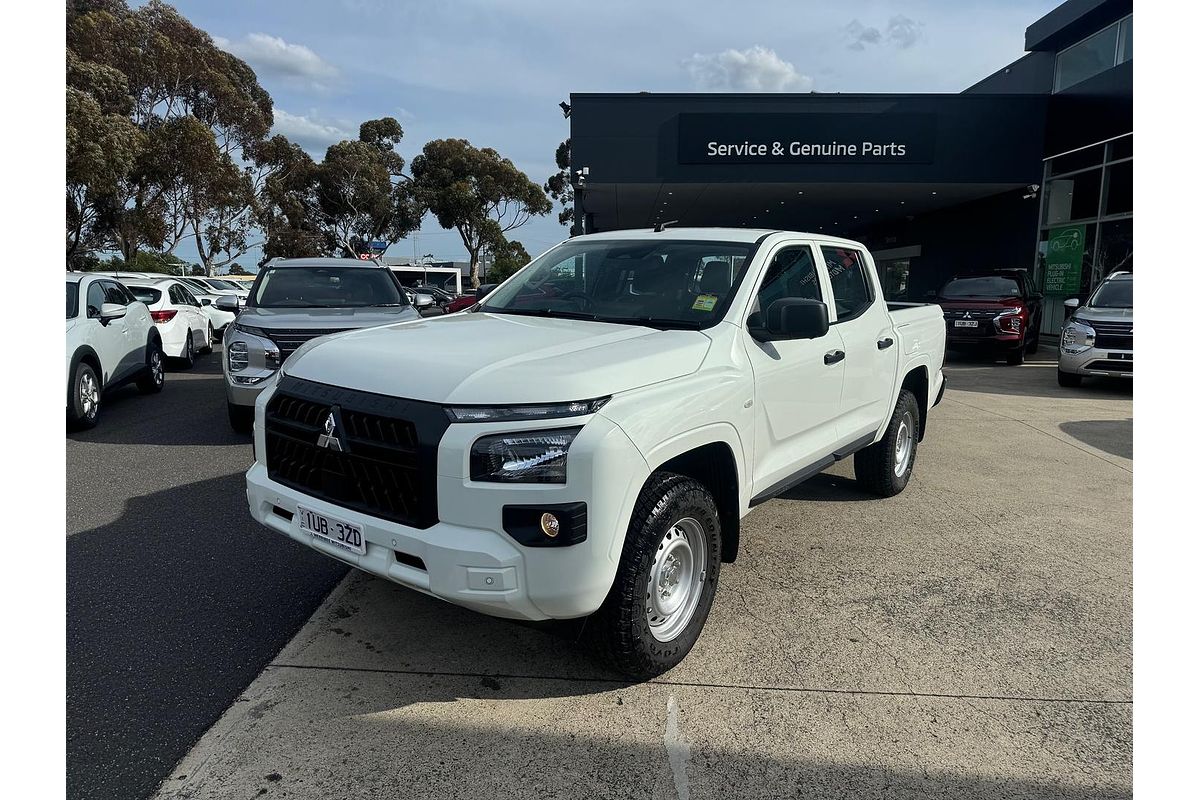 2024 Mitsubishi Triton GLX MV 4X4