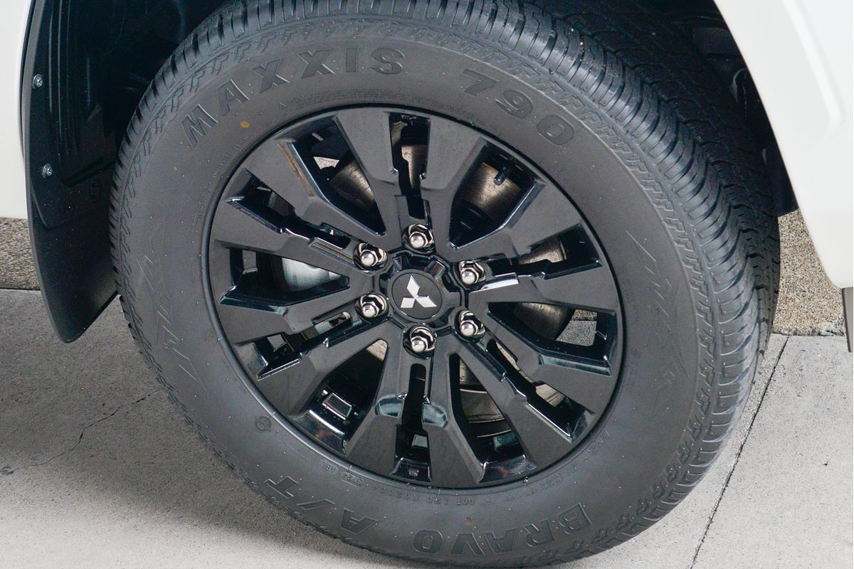 2024 Mitsubishi Triton GLX-R MV 4X4
