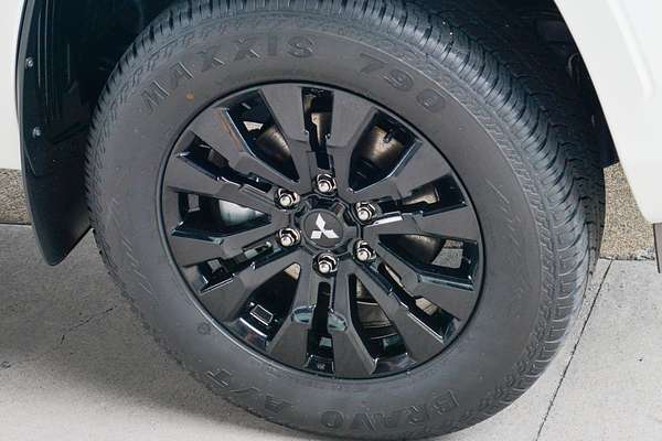 2024 Mitsubishi Triton GLX-R MV 4X4