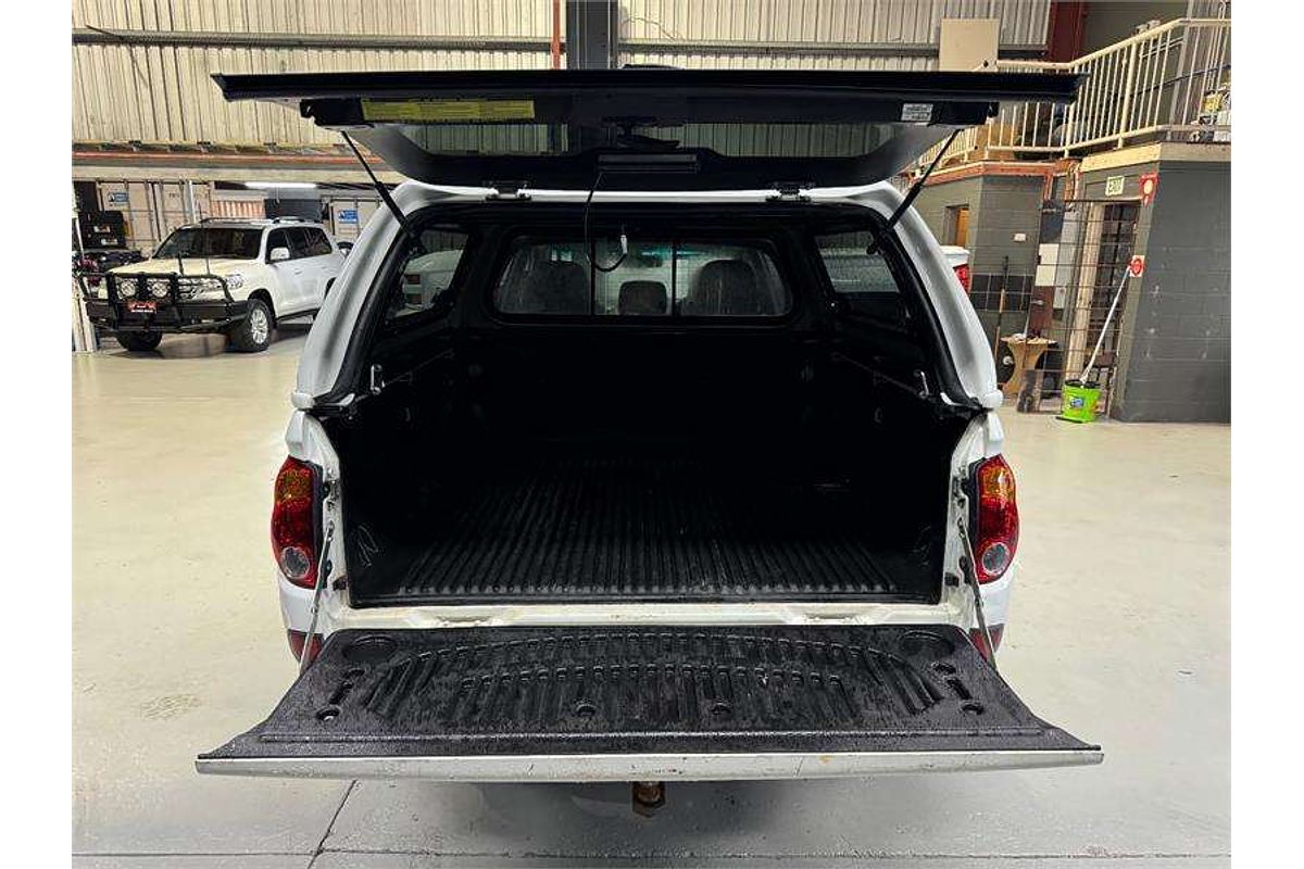 2014 Mitsubishi Triton GLX MN 4X4