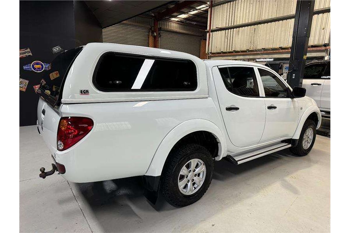 2014 Mitsubishi Triton GLX MN 4X4