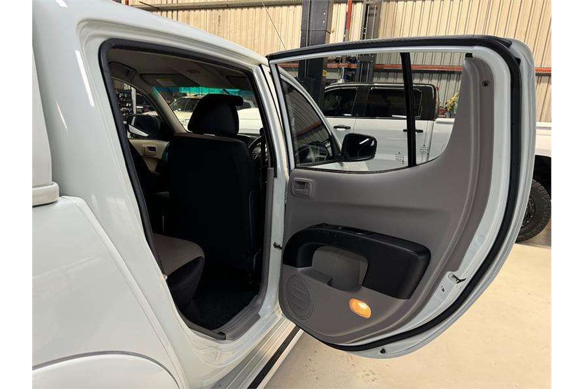 2014 Mitsubishi Triton GLX MN 4X4