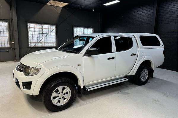 2014 Mitsubishi Triton GLX MN 4X4