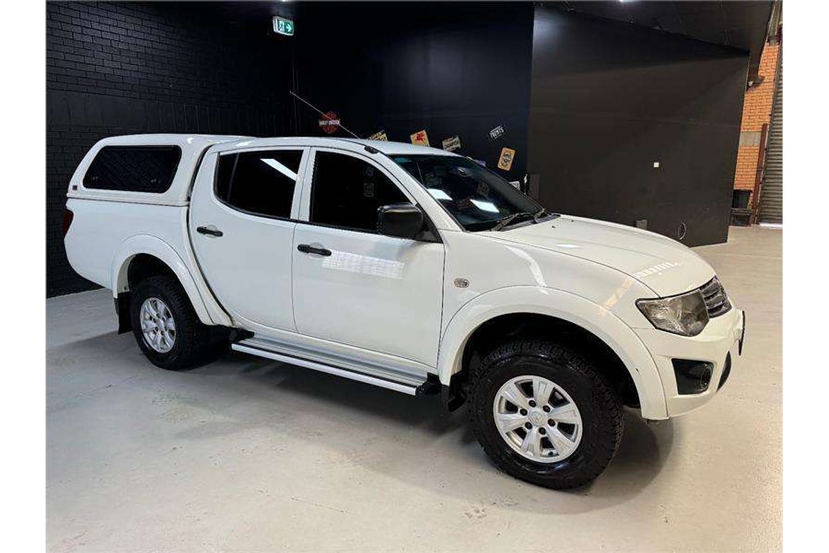 2014 Mitsubishi Triton GLX MN 4X4