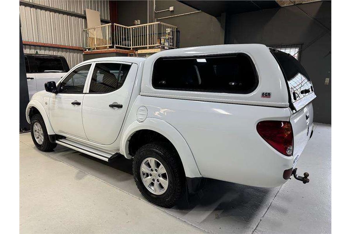2014 Mitsubishi Triton GLX MN 4X4