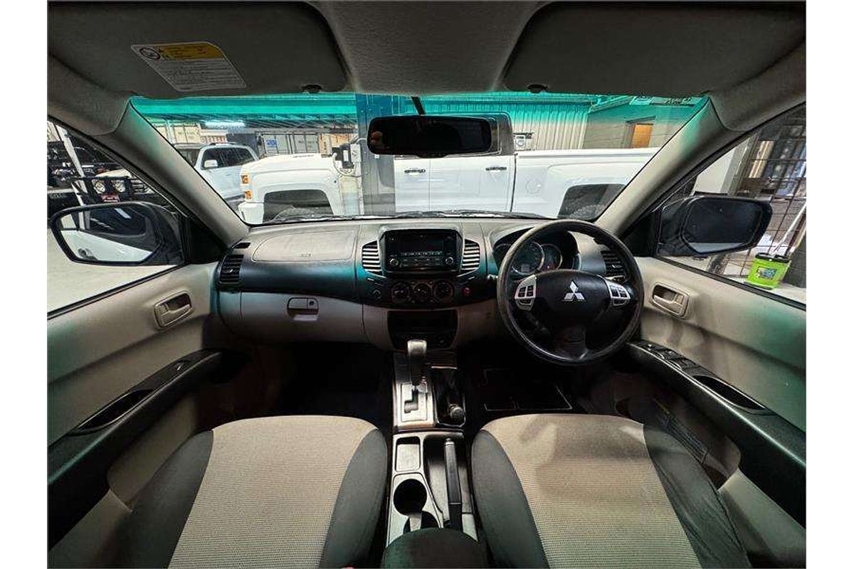 2014 Mitsubishi Triton GLX MN 4X4