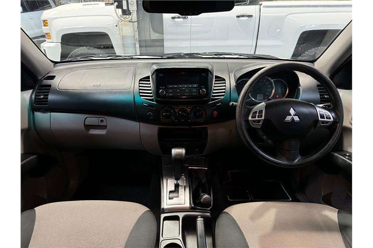 2014 Mitsubishi Triton GLX MN 4X4