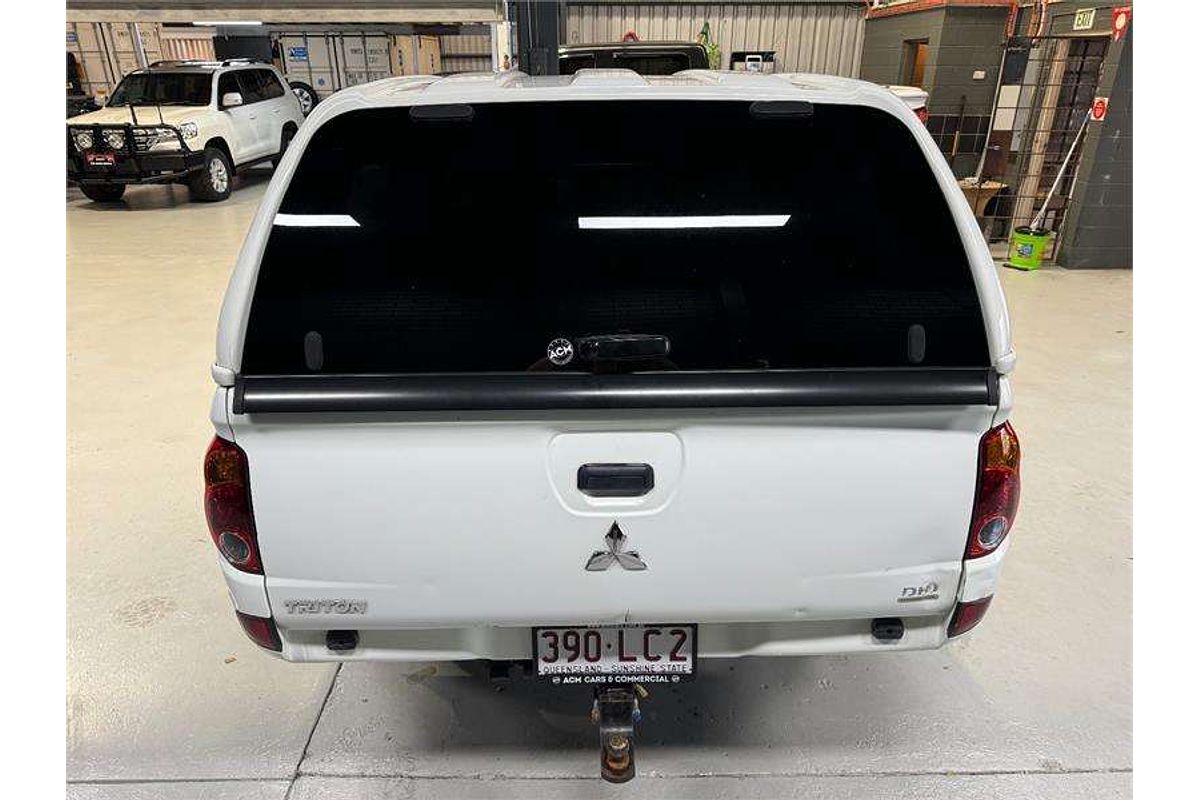 2014 Mitsubishi Triton GLX MN 4X4