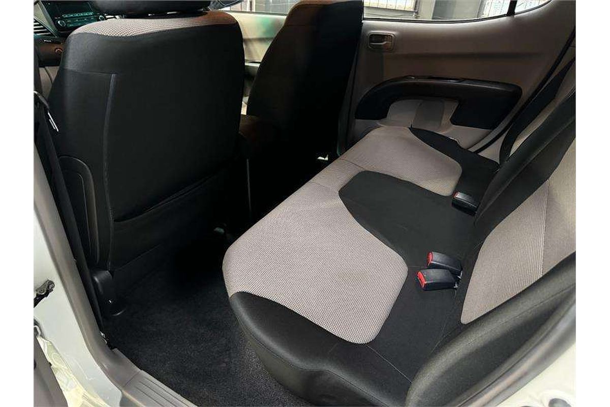 2014 Mitsubishi Triton GLX MN 4X4