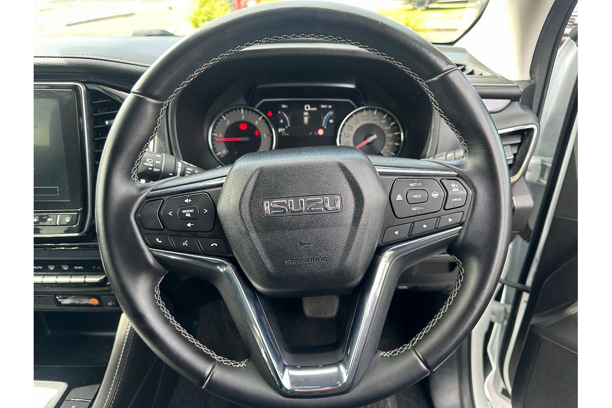 2022 Isuzu MU-X LS-T