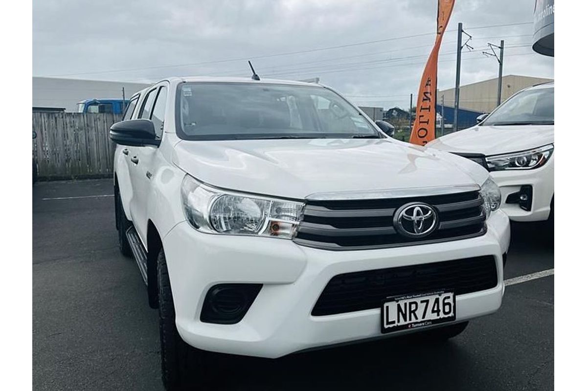 2018 Toyota Hilux SR TD DC 2.8D/4WD/6A 4X4