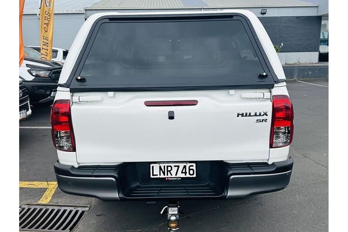 2018 Toyota Hilux SR TD DC 2.8D/4WD/6A 4X4
